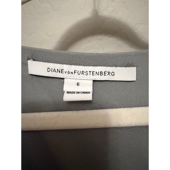 Diane Von Furstenberg - Grey Bevin dress - size 6 - Picture 2 of 6
